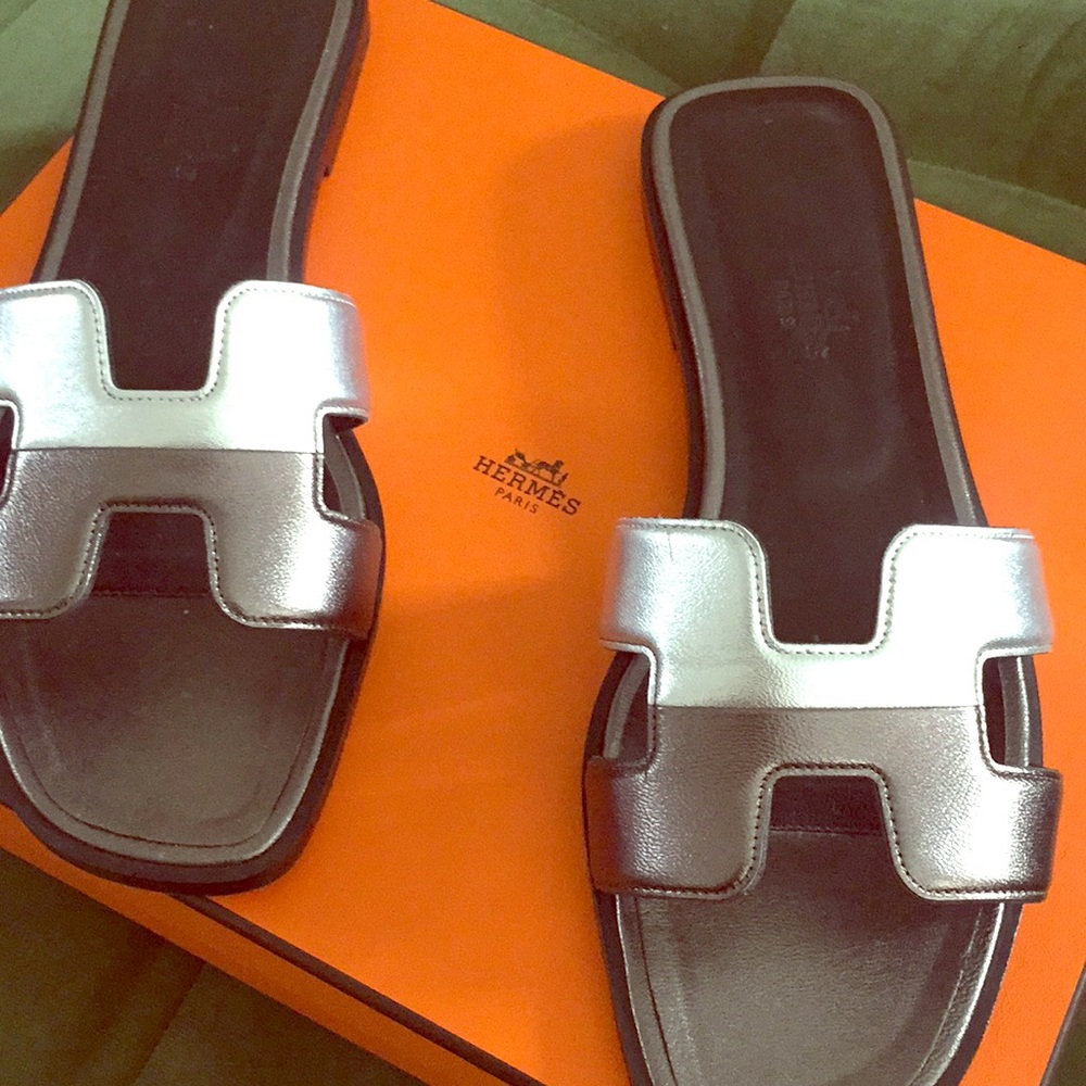 Hermès Oran Metallic Sandals